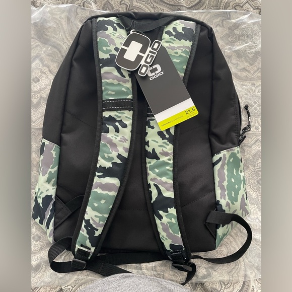 OGIO Alpha Lite backpack - Picture 3 of 5